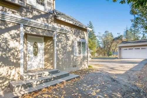 226 Mariposa Dr, Angwin, CA 94508-9792