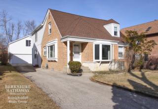 432 Washington St, Glenview, IL 60025-5055