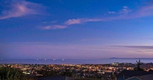 1810 Loma St, Santa Barbara, CA 93103-1824