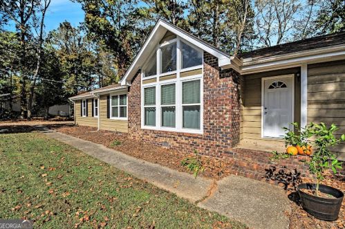 30 Lajuana Dr, Carrollton, GA 30116-8650