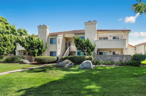 750 Breeze Hill Rd, Vista CA  92081-4300 exterior