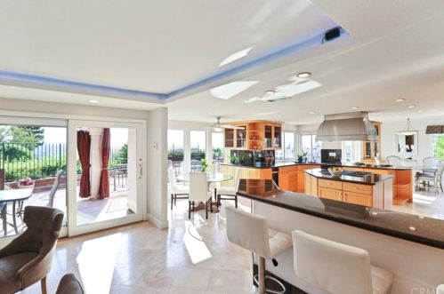 865 Swallow Way, Anaheim CA  92807-4430 exterior