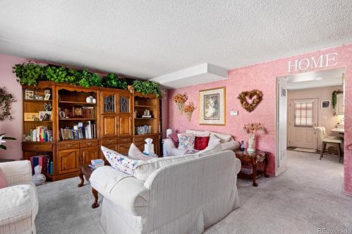 9210 Lehigh Ave, Denver, CO 80237-1906