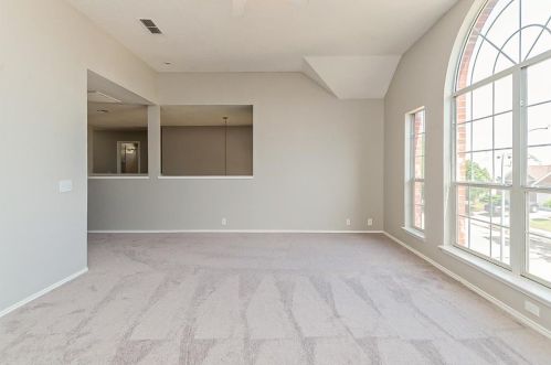 4621 Parkview Ln, Fort Worth TX  76137-5457 exterior