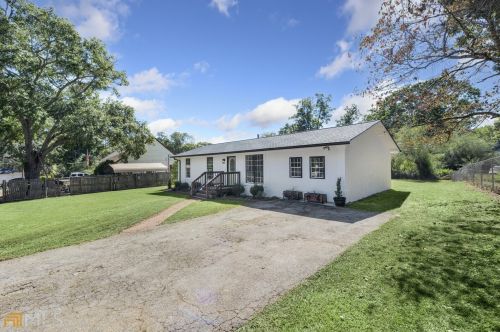 29 Kimble St, Newnan, GA 30263-2249