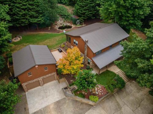 4895 Old Burnt Mtn Rd, Big Canoe GA  30143-2204 exterior