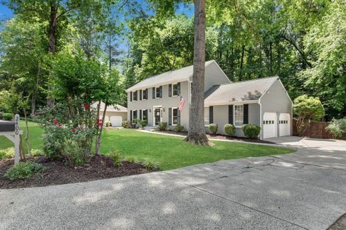 2400 Emory Ln, Marietta, GA 30068-3015