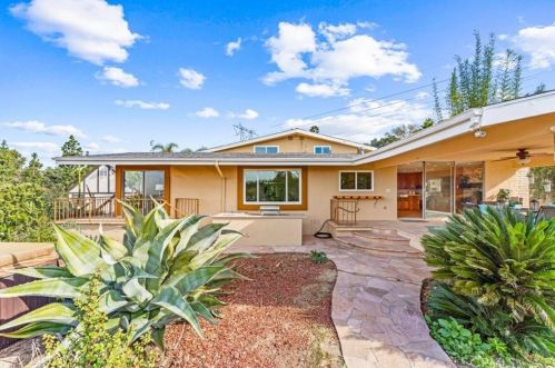 473 Country Hill Rd, Anaheim CA  92808-1353 exterior