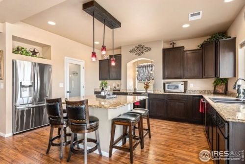 4927 Saddlewood Cir, Loveland CO 80534-8219 exterior