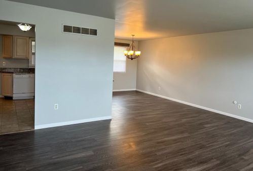 1707 93rd Ave, Crown Point, IN 46307-1805