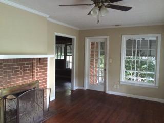 404 Marshall Ave, Warner Robins GA  31093-3328 exterior