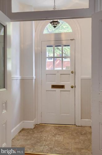 326 Mary St, Lancaster PA  17603-3331 exterior