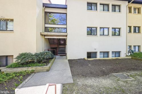 5673 Harpers Farm Rd, Columbia, MD 21044-2031