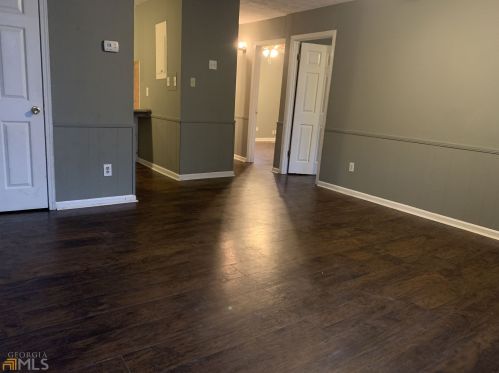 2 7th St, Jackson, GA 30233-2279