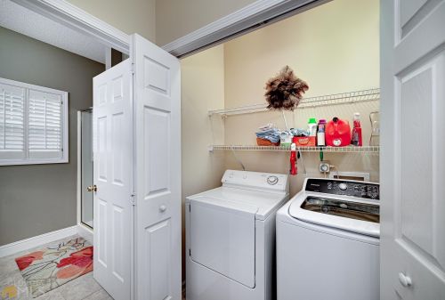 142 Wexford Ct, Stockbridge GA  30281-6306 exterior