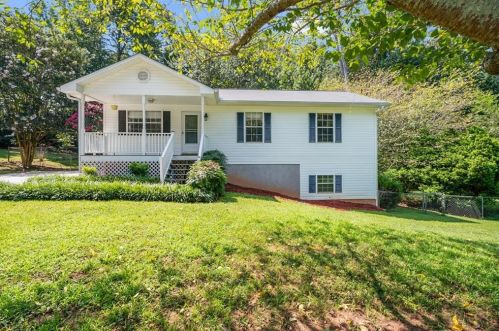60 Weeping Willow Ln, Dawsonville, GA 30534-7751