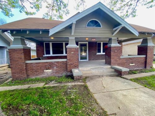 3333 Hemphill St, Fort Worth TX  76110-4017 exterior