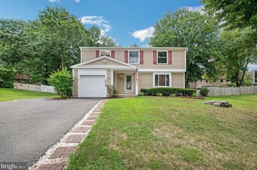 3326 Rollingwood Dr, Woodbridge, VA 22192-4430