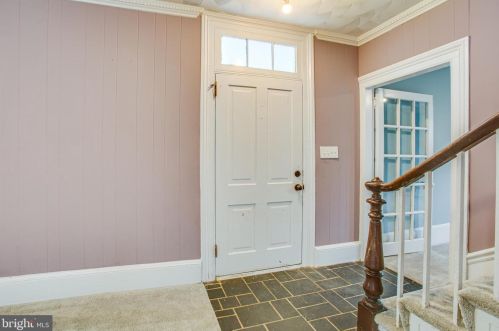 6407 Plank Rd, Fredericksburg, VA 22407-2137