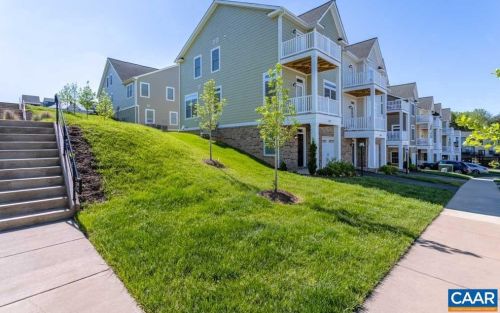 1652 Delphi Dr, Charlottesville, VA 22911-3526