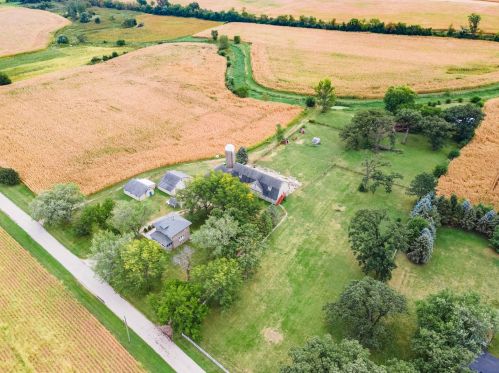 15346 Quigley Rd, Sycamore IL  60178-8362 exterior