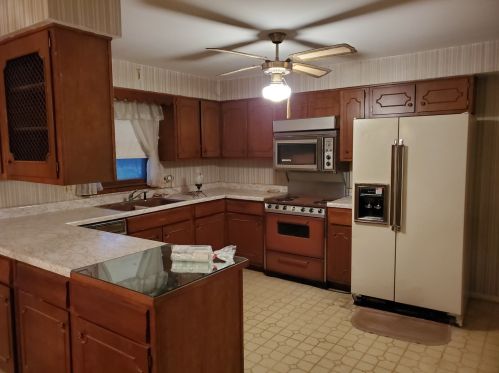 1556 Budd Blvd, Kankakee, IL 60901-4555