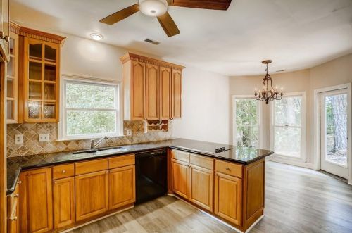 14 Forest Ridge Ct, Atlanta GA  30350-1802 exterior