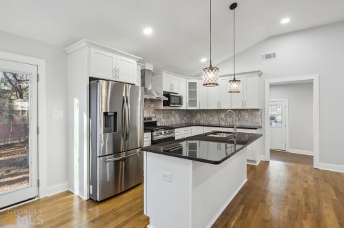 2527 Hatfield Cir, Atlanta GA  30316-3950 exterior