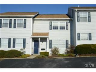 1805 Briarwood Dr, Bethlehem, PA 18020-7589