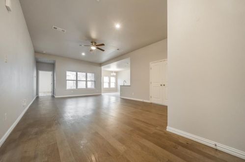 8425 Whitney Dr, Fort Worth TX  76108-2732 exterior