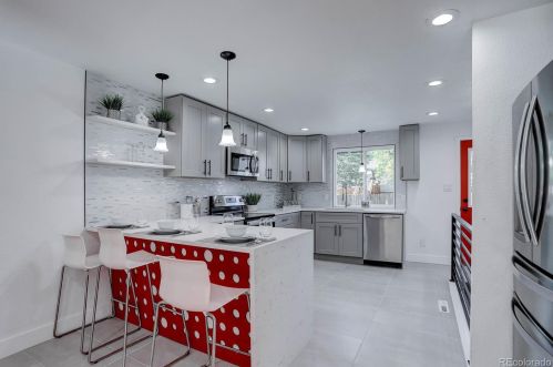 8806 Asbury Dr, Aurora CO  80227-2306 exterior