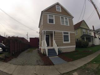 610 Steele St, Tacoma WA  98405-3044 exterior