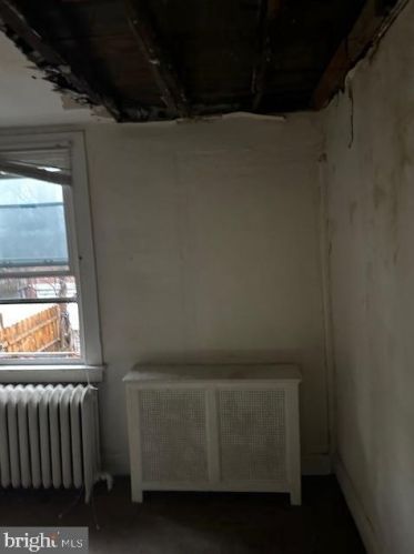 5213 10th St, Philadelphia PA 19123-3819 exterior