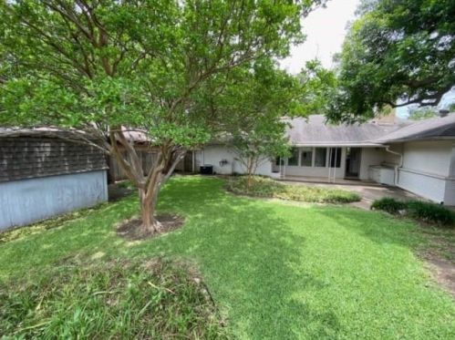 3151 Chapel Downs Dr, Dallas TX  75229-5834 exterior