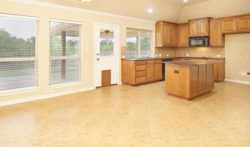 8748 Regal Royale Dr, Fort Worth TX  76108-7947 exterior