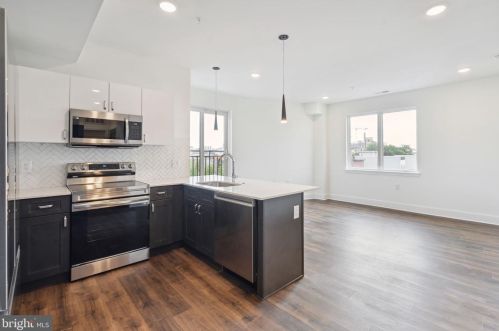 1701 Federal St, Philadelphia, PA 19146-3015