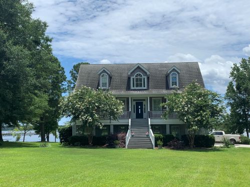 6514 Riggs Ln, Meggett, SC 29449-6097