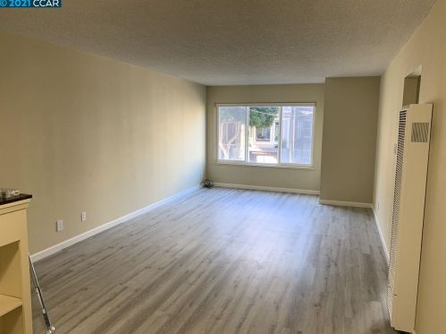 520 Clayton St, San Francisco CA  94117-2979 exterior