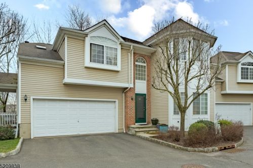 28 Schindler Ct, Chatham Township, NJ 07928-1938