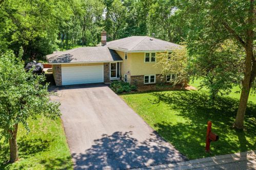 3319 Kent St, Prior Lake, MN 55372-2320