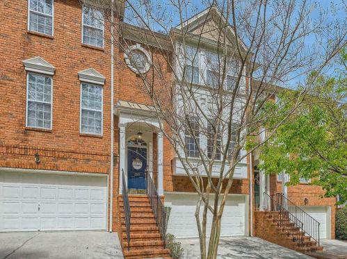 2579 Bridlewood Ln, Atlanta, GA 30339-1975