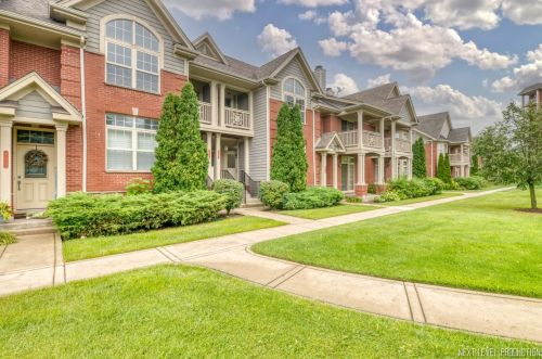 606 Callie Ct, Morton Grove, IL 60053-3720
