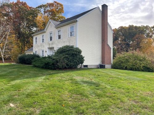 15 Autumn Ct, Cheshire, CT 06410-3316