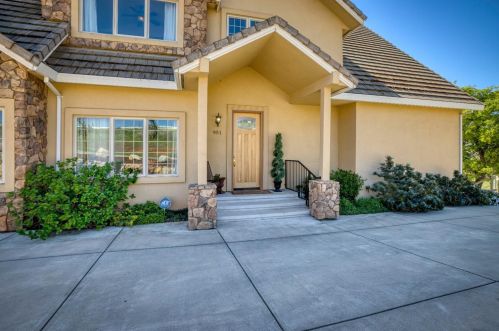 951 Crystal Oak Pl, Newcastle, CA 95658-9405