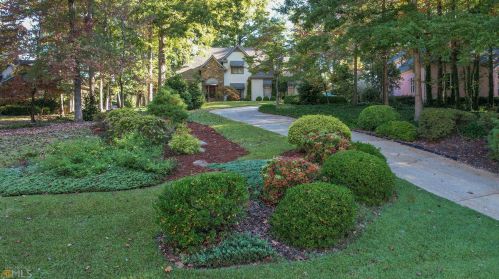 145 Fawn Rdg, Newnan, GA 30265-2000