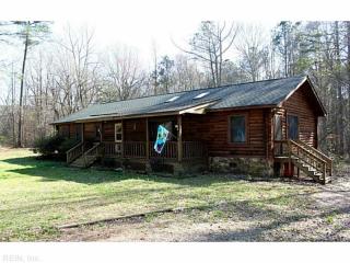 6750 Mill Creek Dr, Zuni, VA 23898-2702