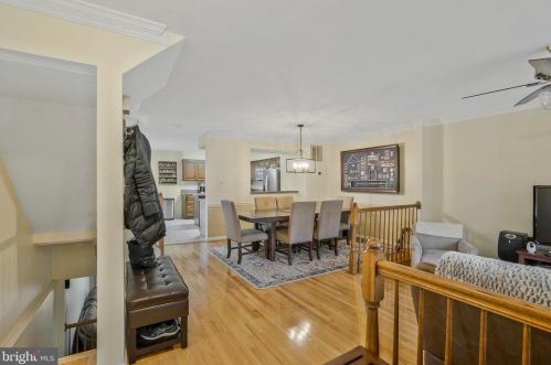 8858 Eagle Rock Ln, Springfield VA  22153-1727 exterior