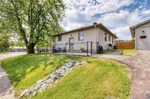 7901 Grand Ave, Duluth, MN 55807-2173