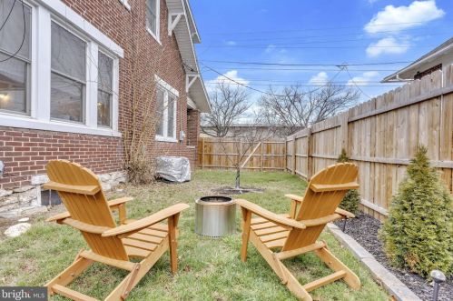 506 High St, Carlisle PA  17013-2811 exterior