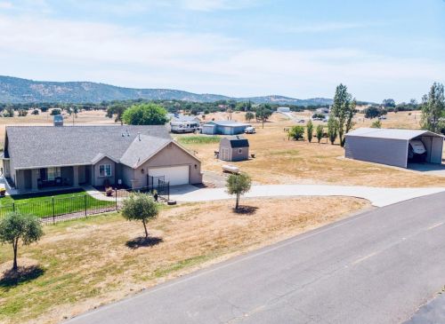 2040 Quail Hill Rd, Copperopolis, CA 95228-9503